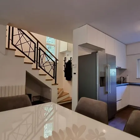 Quaint Zagreb Townhome W Forest View Esterno foto