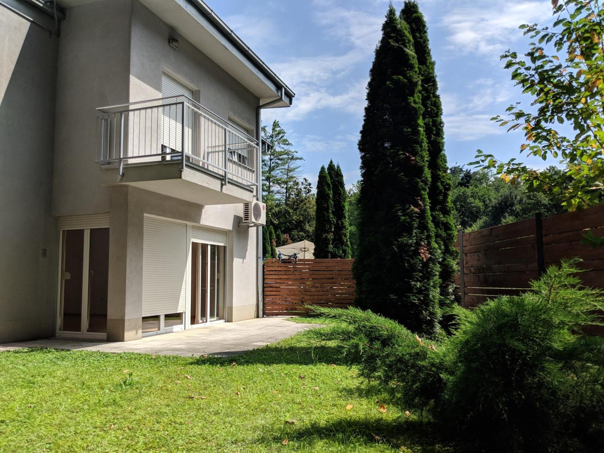 Quaint Townhome W Forest View Appartamento Zagabria