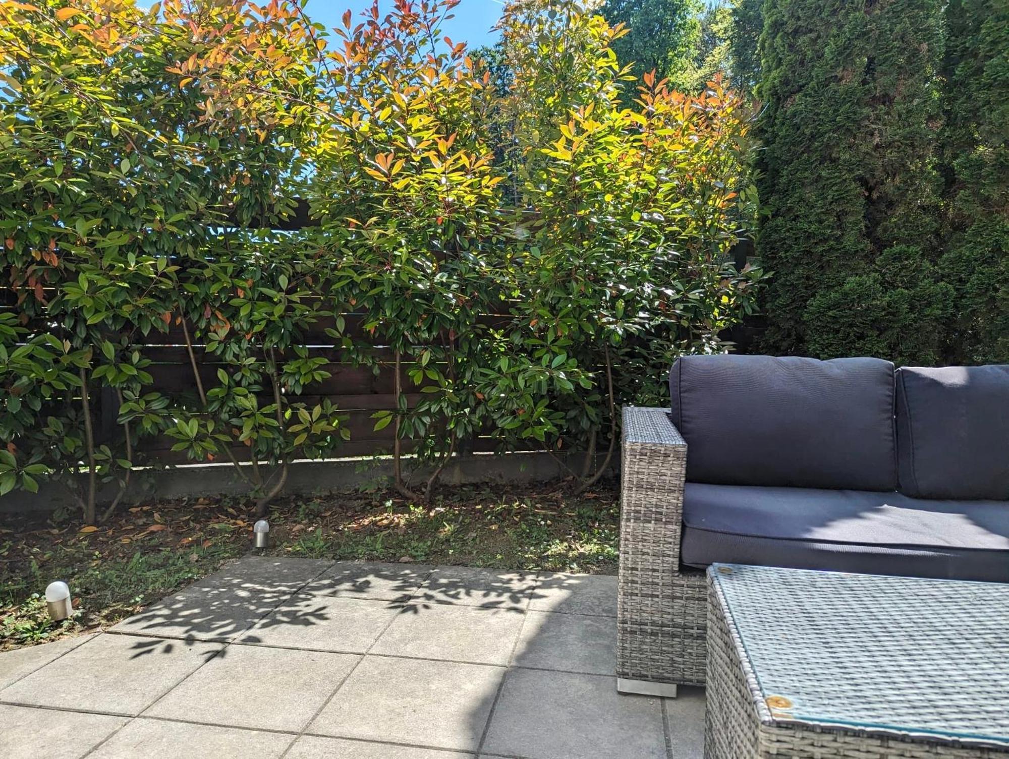 Quaint Townhome W Forest View * Zagabria