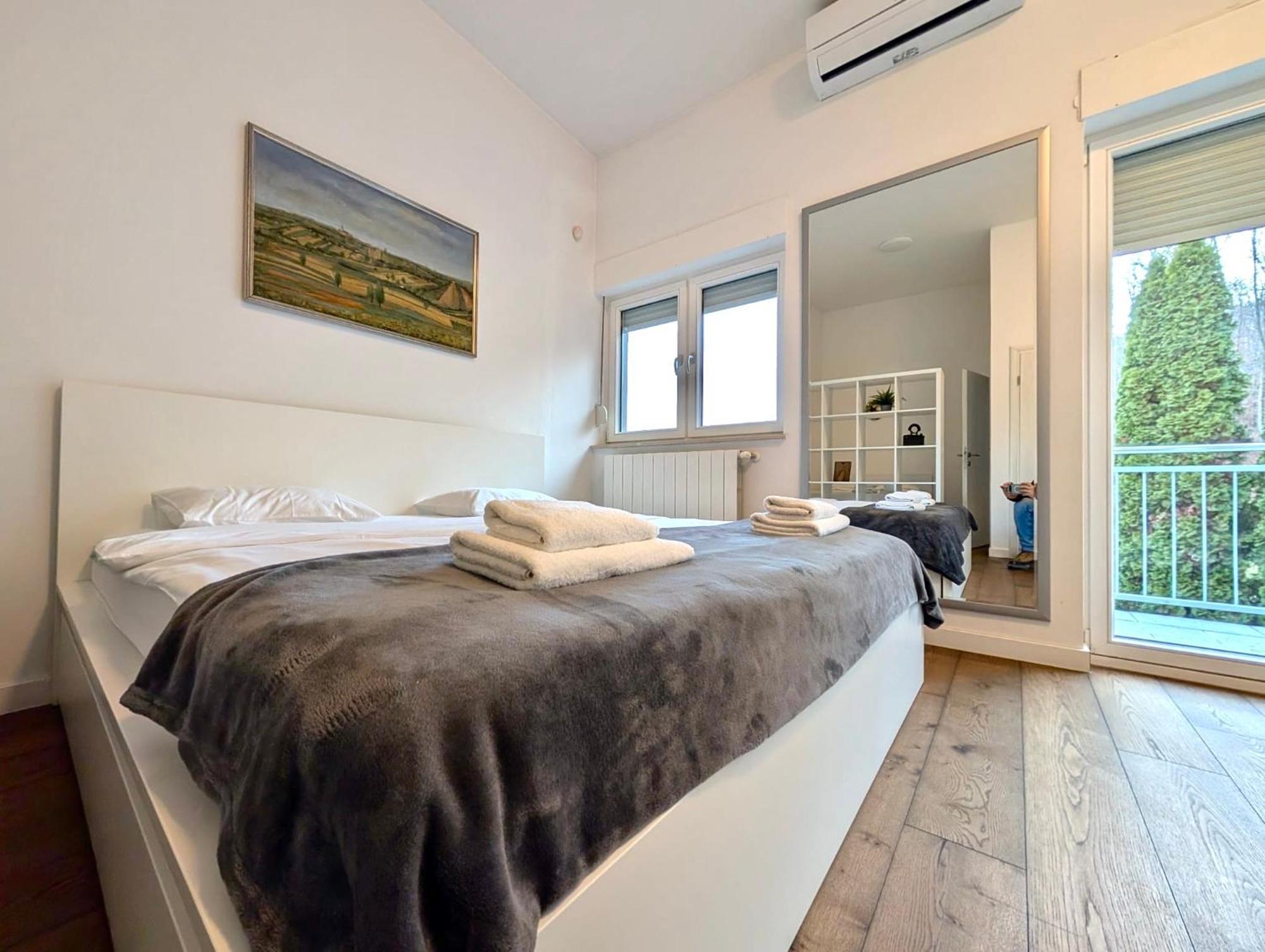 Quaint Townhome W Forest View Zagabria